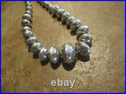 17.5 Marvelous Vintage Navajo Graduated Sterling PEARLS Design Bead Necklace