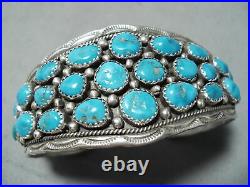 Astonishing Vintage Navajo Old Kingman Turquoise Sterling Silver Bracelet Old