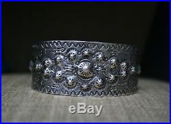 Beautiful Vintage Harvey Era Navajo Native American Sterling Silver Bracelet