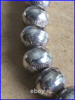 ESTATE VINTAGE ORNATE sterling silver bench bead Navajo necklace 19