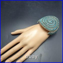 Fine VINTAGE ZUNI Sterling Silver TURQUOISE NEEDLEPOINT Cuff BRACELET