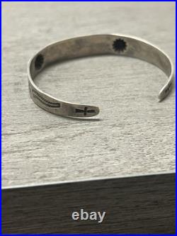 Gibson Gene Navajo Vintage Native American Cuff Bracelet 10.5G Detailed