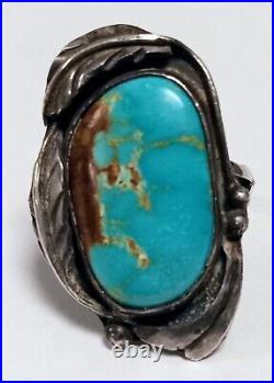 Gorgeous Vintage Navajo Oval Turquoise Ring with leaf Sterling Silver