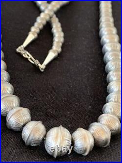 Hand Stamped Bench Navajo Pearls Graduated Sterling Silver Bead Necklace 24