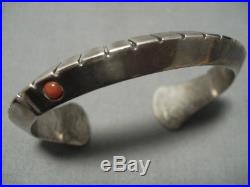 Important Vintage Navajo Kenneth Peshlakai Sterling Silver Coral Bracelet