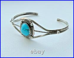 NAVAJO JJ VINTAGE 925 STERLING SILVER 11x9 mm. TURQUOISE CUFF BRACELET
