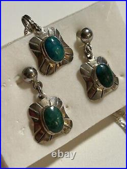 NAVAJO NATIVE AMERICAN VINTAGE MALACHITE STERLING SILVER PENDANT NECKLACE/Earrin