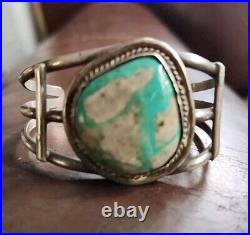 Native American Vintage Navajo Turquoise Sterling Silver Cuff Bracelet