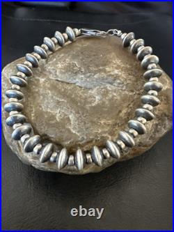 Navajo 8mm Flat 4mm Round Beads 7.5 Sterling Silver Bracelet 18988