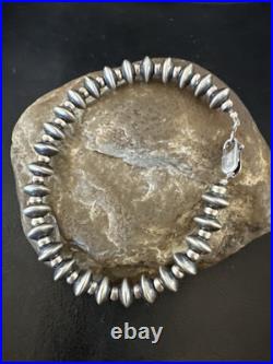 Navajo 8mm Flat 4mm Round Beads 7.5 Sterling Silver Bracelet 18988