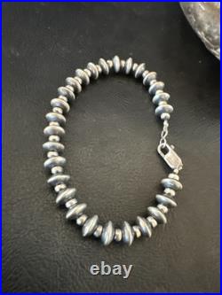 Navajo 8mm Flat 4mm Round Beads 7.5 Sterling Silver Bracelet 18988