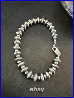 Navajo 8mm Flat 4mm Round Beads 7.5 Sterling Silver Bracelet 18988