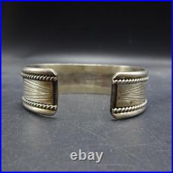 ROY BEGAY Navajo VINTAGE Sterling Silver RED MEDITERRANEAN CORAL Cuff BRACELET