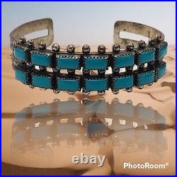 Sterling Silver vintage Needle Point Row Turquoise Cuff Bracelet Navajo Zuni