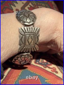 Superb Vintage Native American Navajo Jeanette Dale 8-link Concho Ss Bracelet