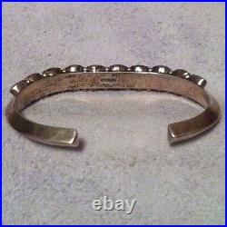 VINTAGE. NATIVE AMERICAN STERLING BRACELET. Possibly Mother Of Pearl Or Opals