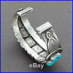 VINTAGE NAVAJO Row Bracelet 7 Gem Grade Bisbee Turquoise Stones Sterling Silver