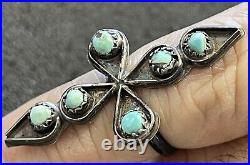 Vintage 1960s Navajo Petite Point Sterling & Turquoise Ring. TJ778