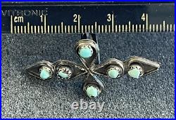 Vintage 1960s Navajo Petite Point Sterling & Turquoise Ring. TJ778