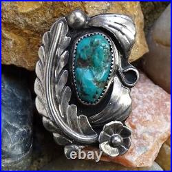 Vintage 1970s Native American Navajo Turquoise Sterling Ring Size 5.75