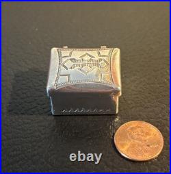 Vintage Handmade Navajo Native American Sterling Silver Pill Trinket Box