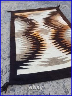 Vintage Handwoven Beautiful Mexican wool Native American Rug Carpet 39.3x27.1 cm