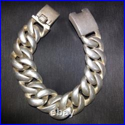 Vintage Indian Navajo Indigenous Handmade Antique Collection Silver Bracelet 850