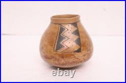 Vintage Maricopa Pueblo Pottery Vessel Pot Jug Native American Indian 5.5