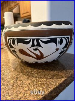 Vintage Miolvera Southwest Native American Pottery Bowl Blue Bird Motif