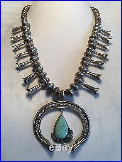 Vintage NAVAJO Single Strand SterlingSilver Saucer Beads SQUASH BLOSSOM Necklace