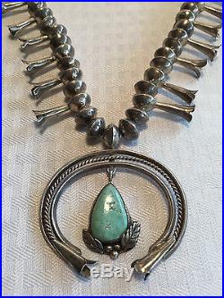 Vintage NAVAJO Single Strand SterlingSilver Saucer Beads SQUASH BLOSSOM Necklace