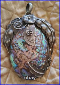 Vintage Native American 1970's Mother Of Pearl/Abalony Sterling Silver Pendant