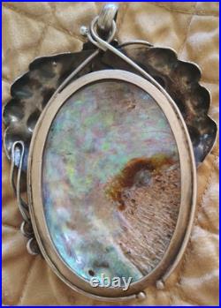 Vintage Native American 1970's Mother Of Pearl/Abalony Sterling Silver Pendant