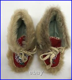 Vintage Native American Beaded Baby Child Moccasins Red Flower
