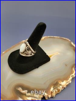 Vintage Native American Don Chee Sterling Silver Mother Of Pearl Ring Size 7 Vintage Native American Don Chee Sterling Silver Mother Of Pearl Ring Size 7
