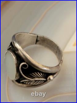 Vintage Native American Don Chee Sterling Silver Mother Of Pearl Ring Size 7 Vintage Native American Don Chee Sterling Silver Mother Of Pearl Ring Size 7