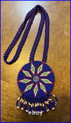 Vintage Native American Hand Crafted Beaded Medallion Necklace Blue Starburst