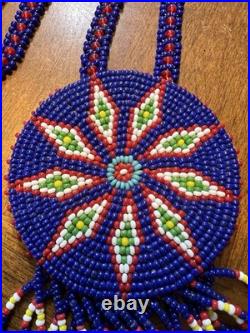 Vintage Native American Hand Crafted Beaded Medallion Necklace Blue Starburst