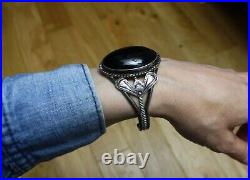 Vintage Native American Navajo Black Onyx Sterling Silver Cuff Bracelet
