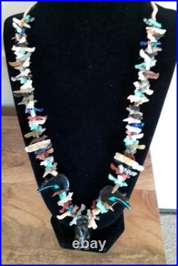 Vintage Native American Navajo Fetish necklace with 100 carved animals Gorgeous