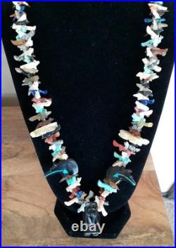 Vintage Native American Navajo Fetish necklace with 100 carved animals Gorgeous