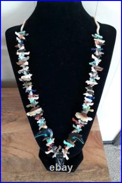 Vintage Native American Navajo Fetish necklace with 100 carved animals Gorgeous