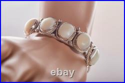 Vintage Native American Navajo Genuine Moonstone & Silver Cuff bracelet! Mint
