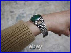 Vintage Native American Navajo Green Moss Agate Sterling Silver Cuff Bracelet