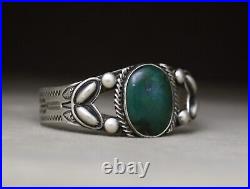 Vintage Native American Navajo Green Moss Agate Sterling Silver Cuff Bracelet