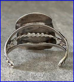 Vintage Native American Navajo LARGE Turquoise Sterling silver Bracelet SIGNED