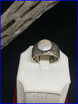 Vintage Native American Navajo Mother Of Pearl Sterling Silver Ring Size 9