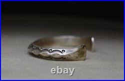 Vintage Native American Navajo Sterling Silver Carinated Cuff Bracelet