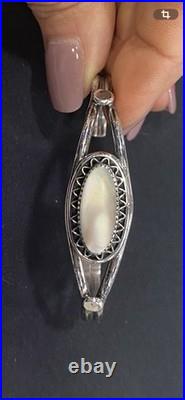 Vintage Native American Navajo Sterling Silver MOP Cuff Bracelet Unsigned