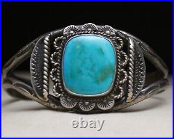 Vintage Native American Navajo Turquoise Sterling Silver Cuff Bracelet